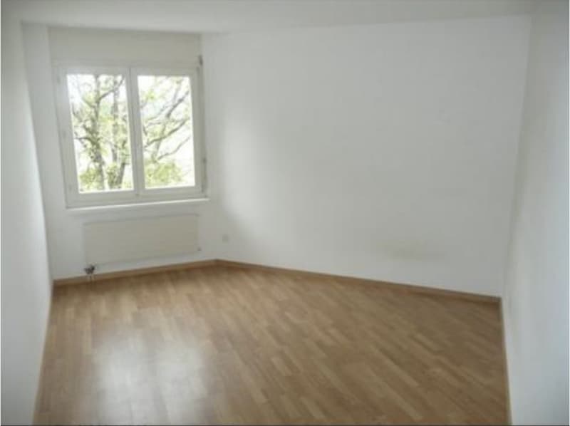 1. Room with private bathroom (5)
