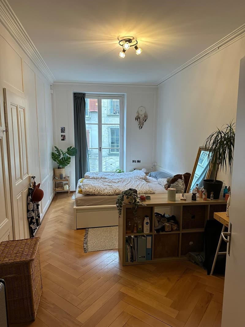 Chambre en vieille ville:) (1)