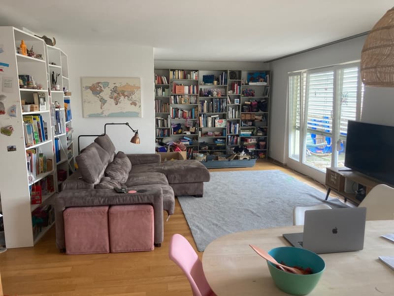 Roommate sought for 4.5 room apartment (2)