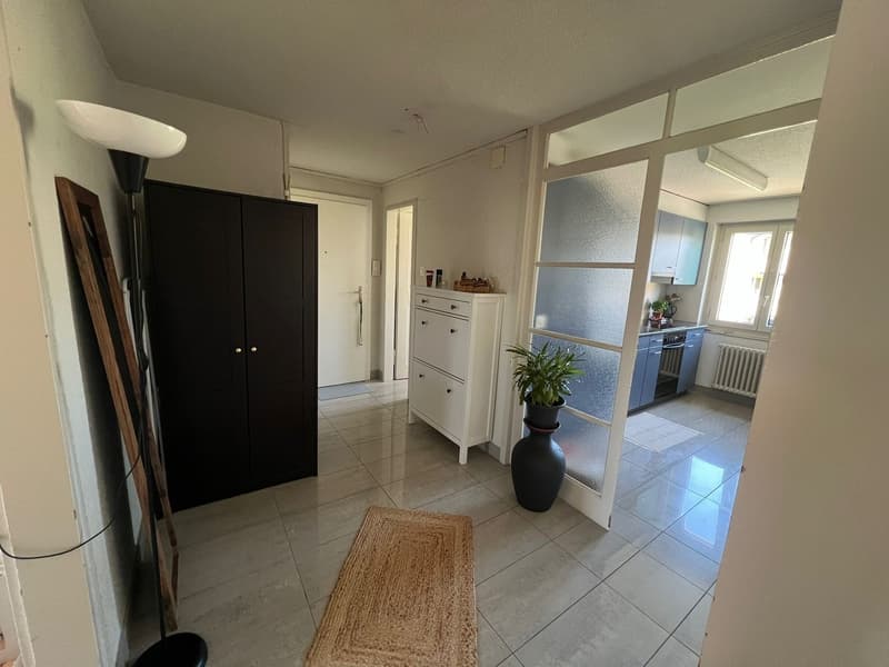 Möbliertes Zimmer (16 m²) in schöner 3.5-Zimmer-Wohnung | Zürich-Seebach | ab September 2026 (1)