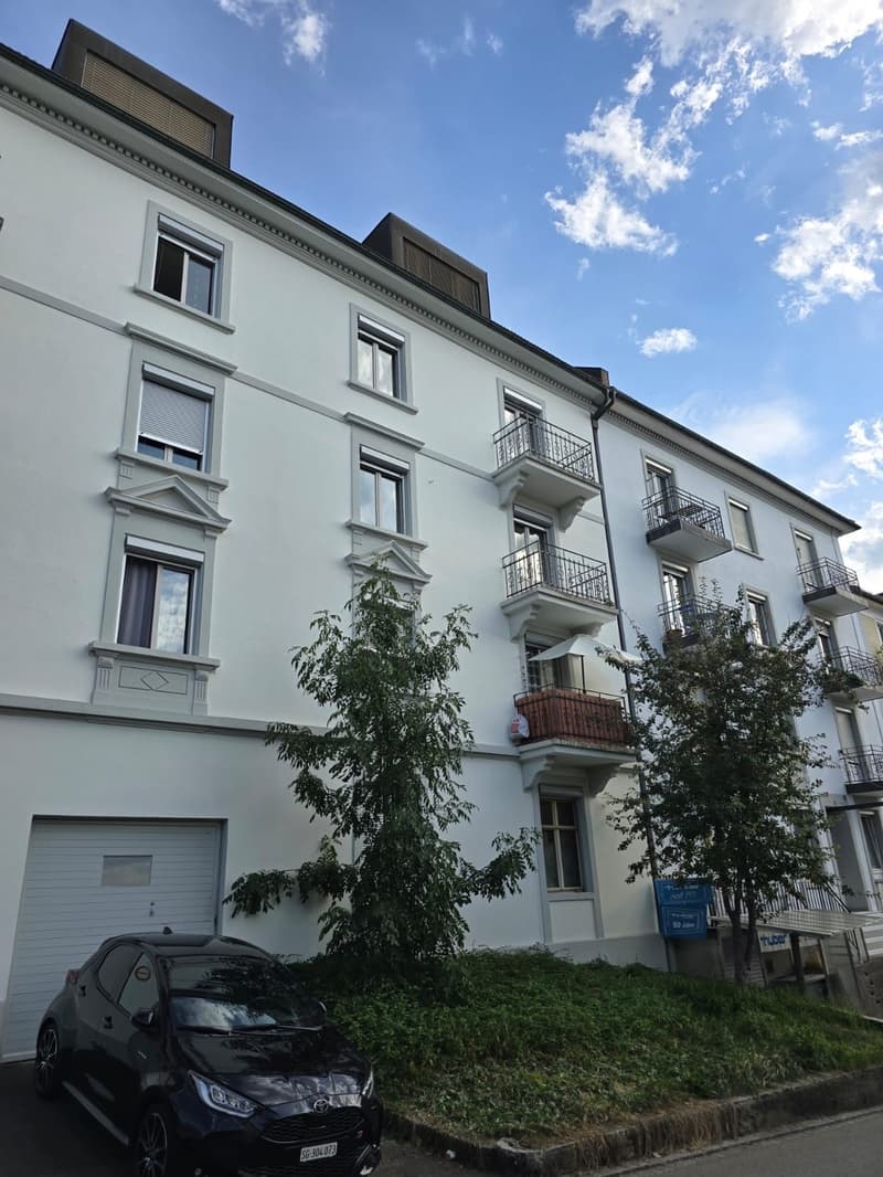 3.5-Zimmer Wohnung mit herrlicher Aussicht (9)