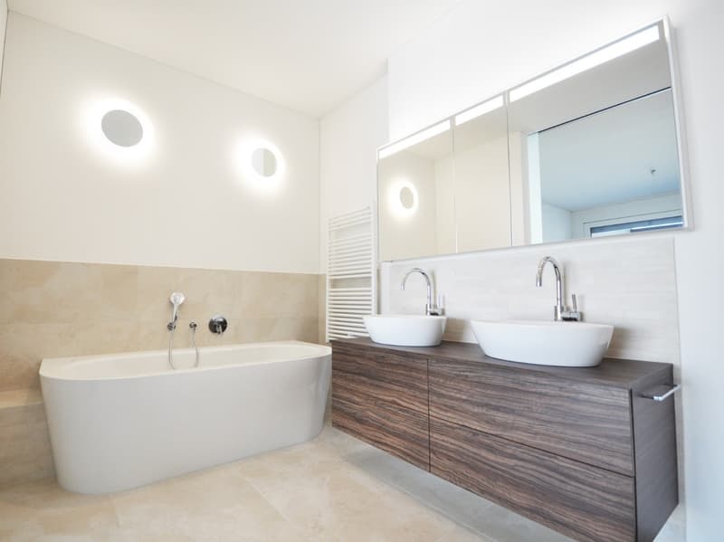 4.5-Room Apartment with Lake View - 2 Minutes from Zug Station (2)