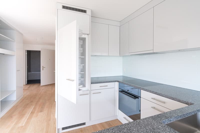 Helle 3.5-Zimmer-Gartenwohnung an ruhiger Lage in Zürich-Seebach (4)