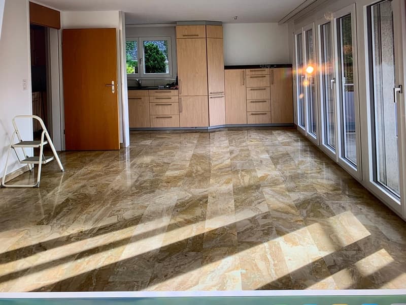 Helle 3.5-Zimmer-Wohnung mit Balkon und schöner Aussicht in Buochs (1)