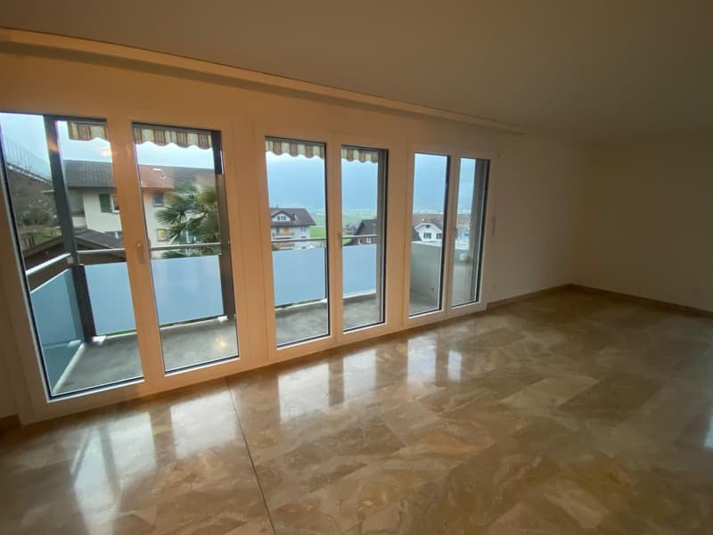 Helle 3.5-Zimmer-Wohnung mit Balkon und schöner Aussicht in Buochs (8)