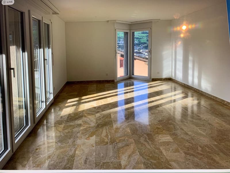 Helle 3.5-Zimmer-Wohnung mit Balkon und schöner Aussicht in Buochs (3)