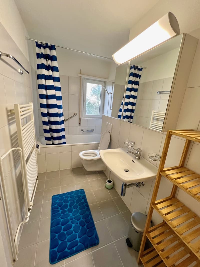 Grosses WG-Zimmer an Top Lage mit idealer Verkehrs-/ÖV Anbindung :) (5)