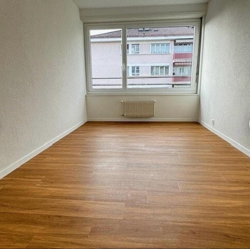 Appartement idéalement situé à Pully (2)
