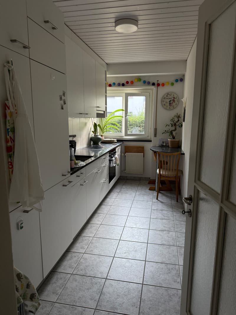 2.5-Room Apartment with Spacious Living Area & Private Garden (7)