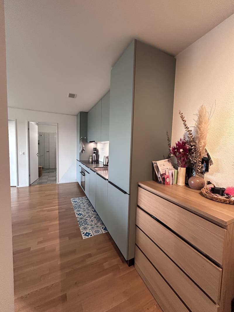 Wunderschöne und helle 2,5-Zimmer-Wohnung mit hervorragender Anbindung und grüner Umgebung! (3)