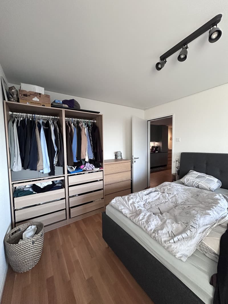 Wunderschöne und helle 2,5-Zimmer-Wohnung mit hervorragender Anbindung und grüner Umgebung! (8)