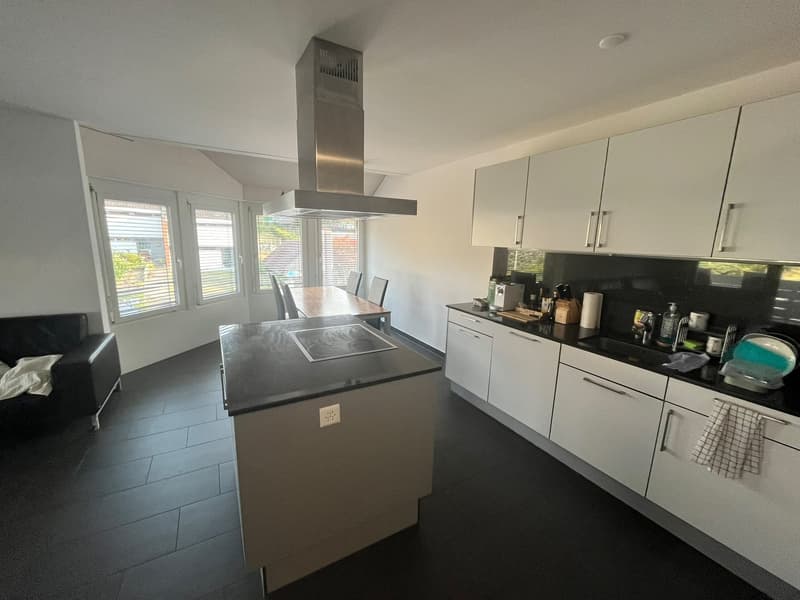 Charming 3.5-Room Apartment with Balcony and Beautiful Views in Flaach (3)