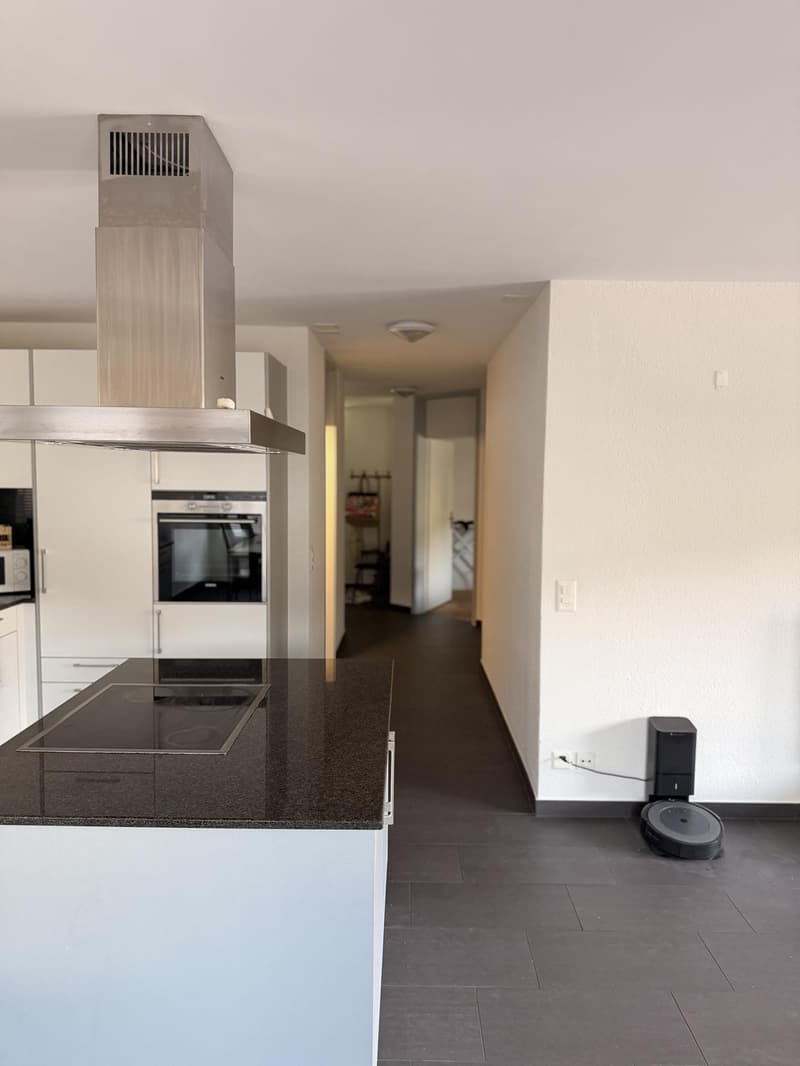 Charming 3.5-Room Apartment with Balcony and Beautiful Views in Flaach (13)