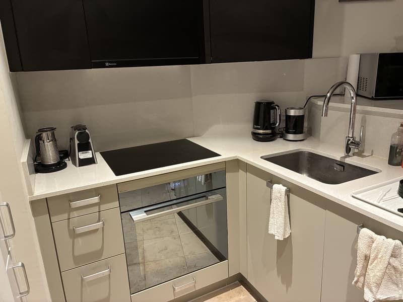 Modernes möbliertes 1.5-Zimmer-Apartment mit privatem Parkplatz (5)