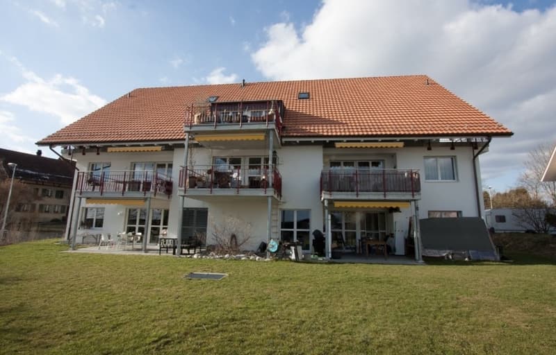 Helle und grosszügige 4.5-Gartenwohnung in Hünikon, Neftenbach (3)