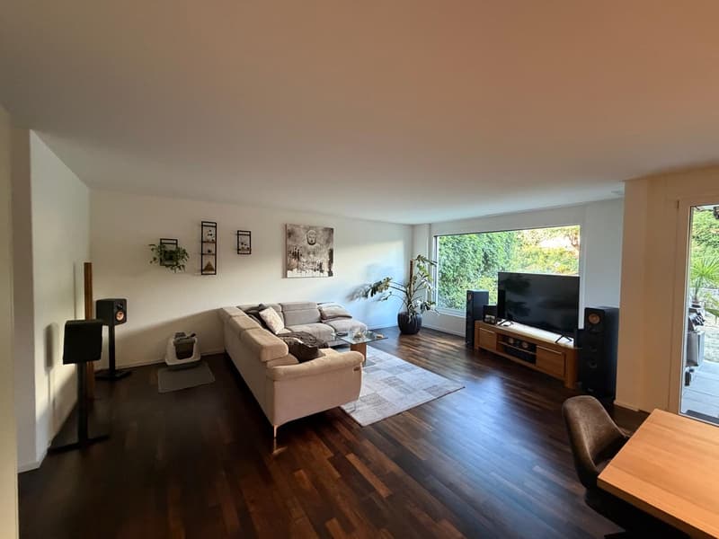 Helle 3,5 Zimmer Gartenwohnung zu vermieten (2)