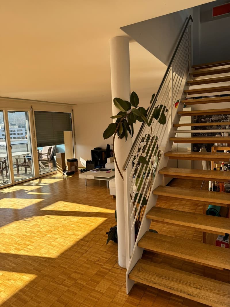 Bright, quiet furnished room in 140m² maisonette next to Letzipark (Altstetten) with cleaning service (2)
