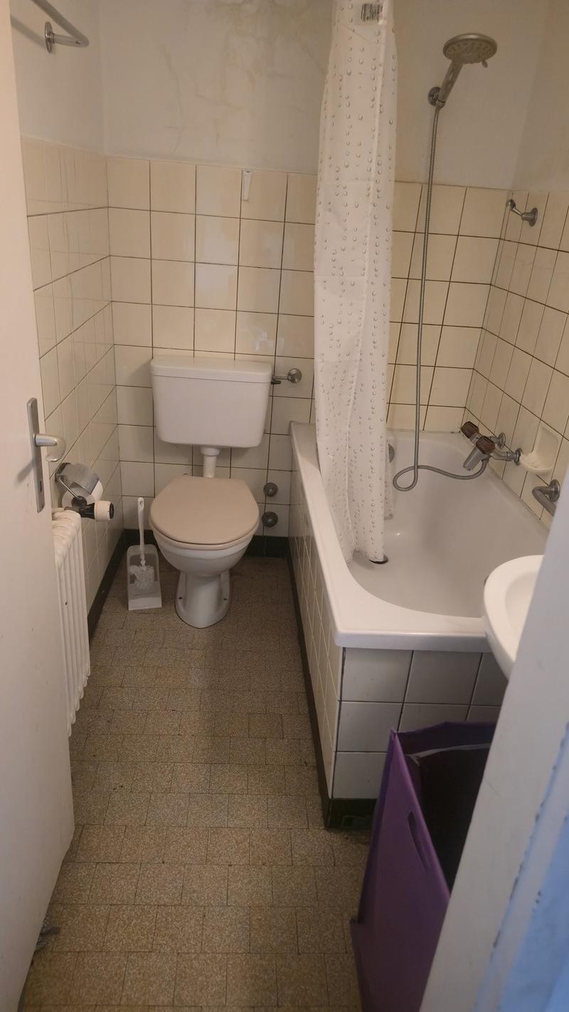 Gemütliche 1-Zimmerwohnung mit Traum-Aussicht & grossem Balkon in Chur (6)