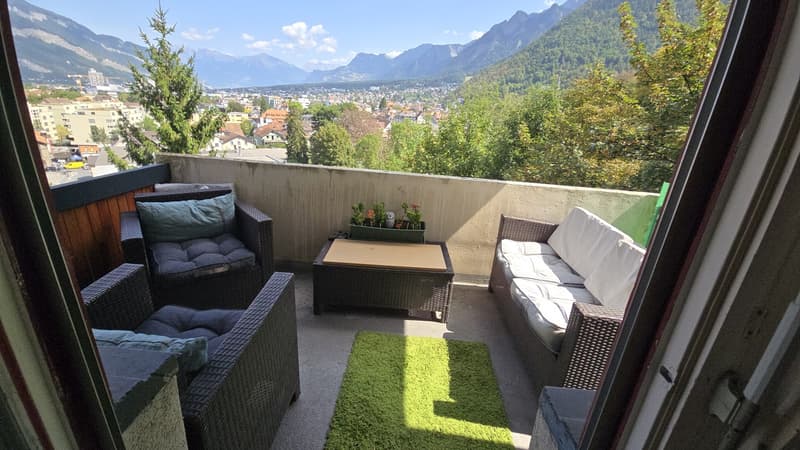 Gemütliche 1-Zimmerwohnung mit Traum-Aussicht & grossem Balkon in Chur (2)