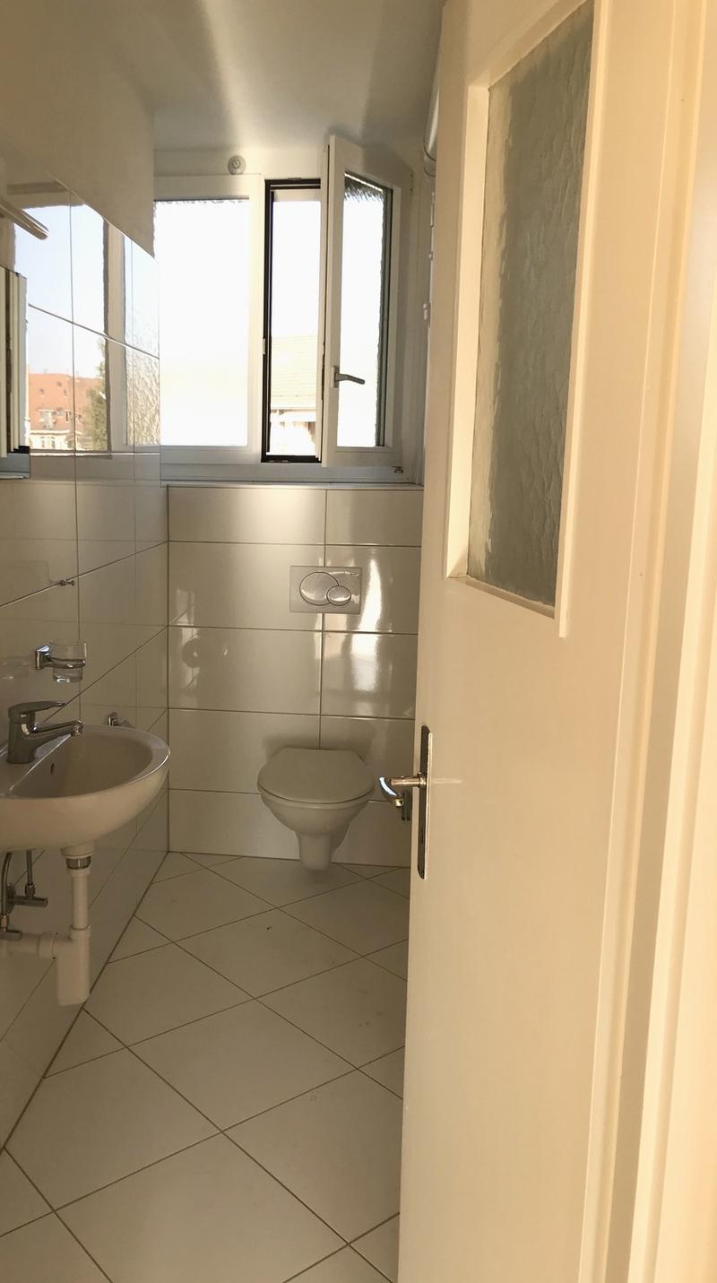 Helle, loftige 2.5Zi Wohnung im Seefeld mit Aussicht und Balkonen (8)