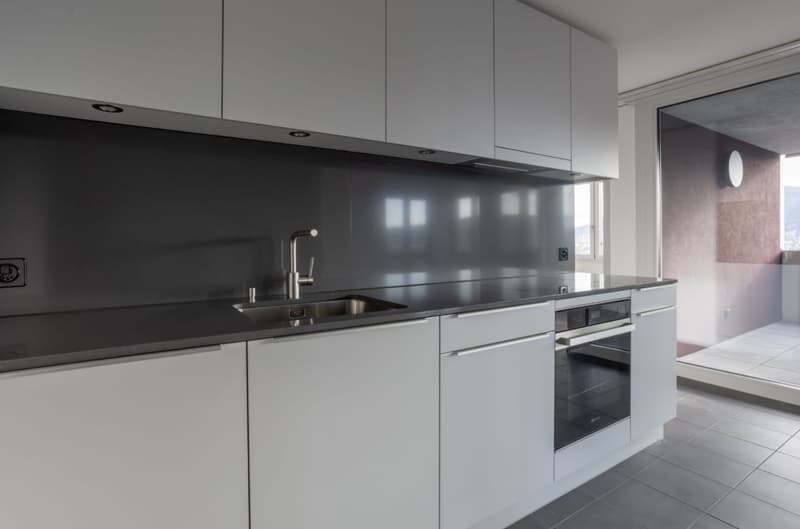 Room in an apartment (8)