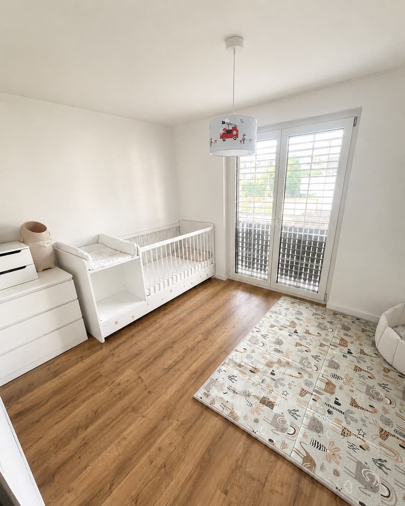 Moderne 3.5-Zimmer-Neubauwohnung mit BORA-Küche, zwei Bädern und sonnigem Balkon (8)