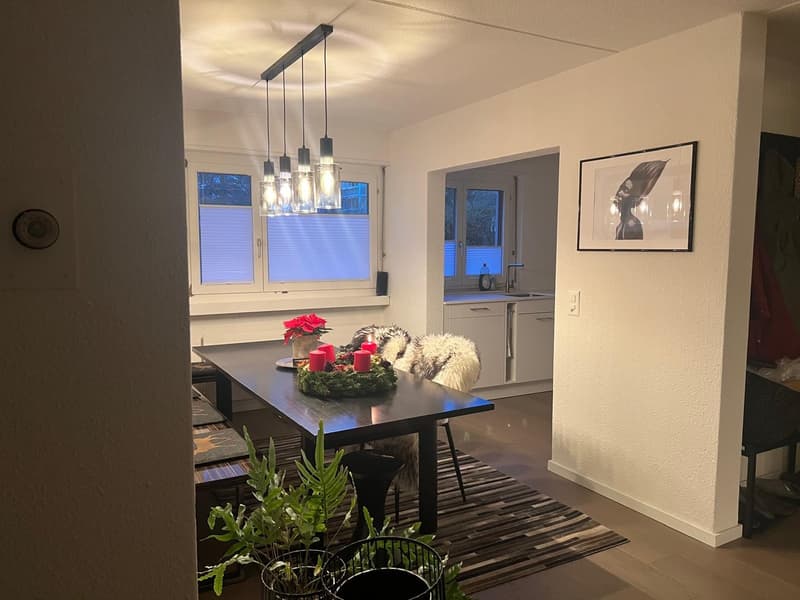 Hochwertiges, grosses Zimmer (24qm) in ruhiger Frauen-WG (8)