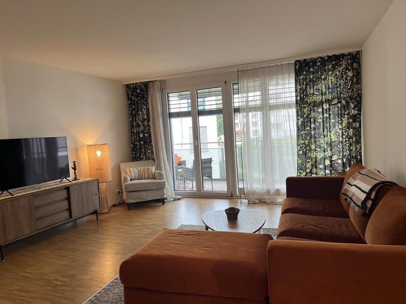 Geräumige 3,5-Zimmer-Wohnung zwischen New Town und Allmend/Messe (3)
