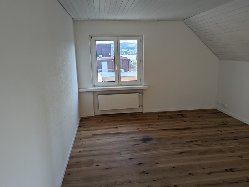 Moderne 2.5-Zimmerwohnung im Zentrum von Meilen (4)