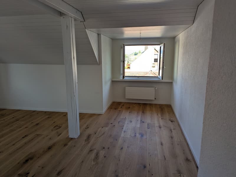 Moderne 2.5-Zimmerwohnung im Zentrum von Meilen (5)