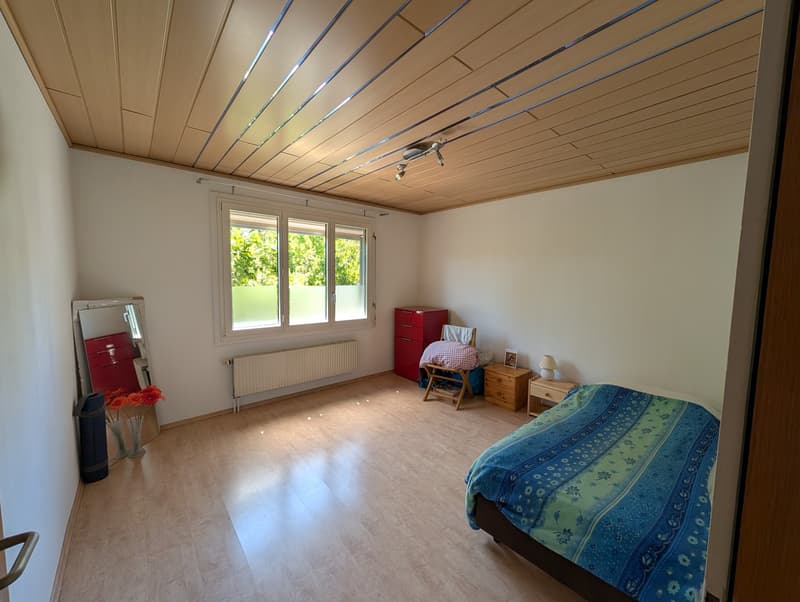 Zimmer für Wochenaufenthalter in Einfamilienhaus mit grossem GArten (4)