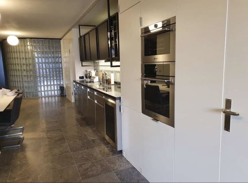 Room in a social shared apartment at Europaallee, Zurich (3)