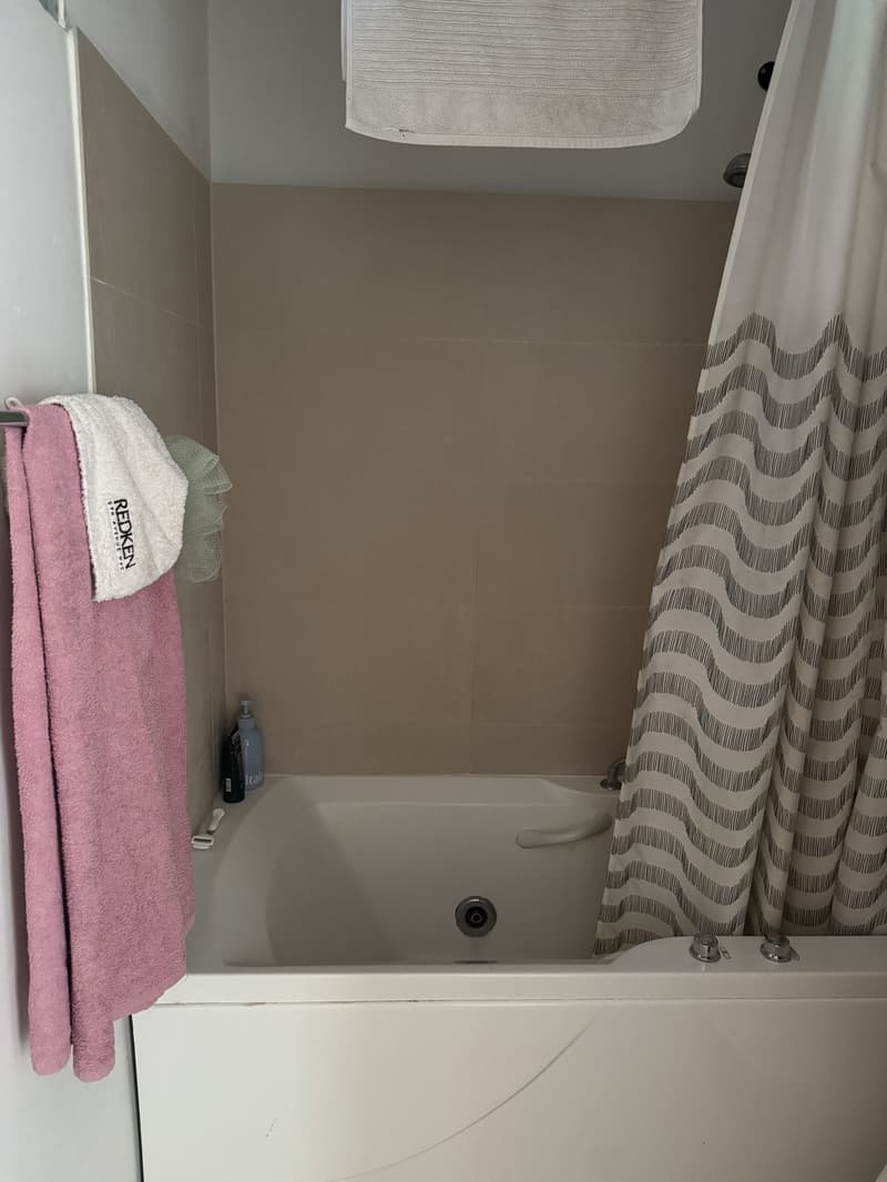 Charmante 2½-Zimmer-Altbauwohnung mit Balkon im beliebten Länggassquartier (8)