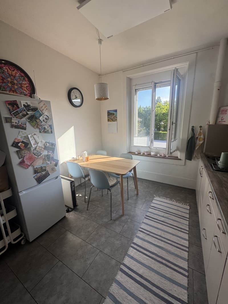 Charmante 2½-Zimmer-Altbauwohnung mit Balkon im beliebten Länggassquartier (7)