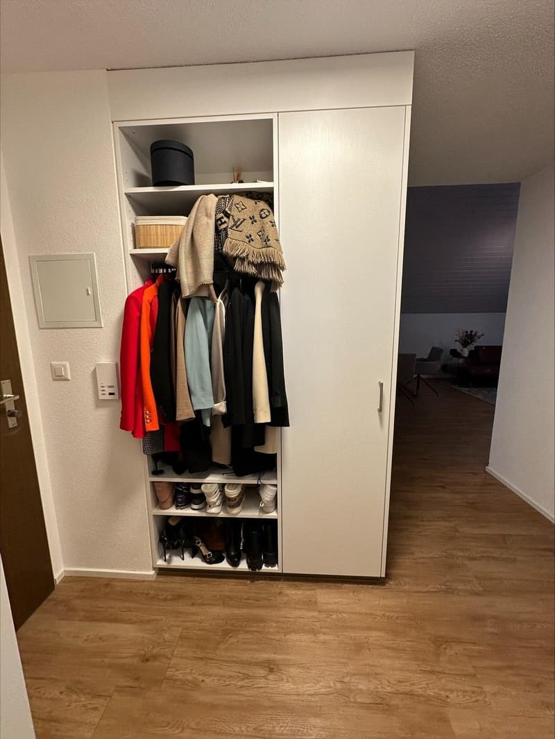 Schöne 2.5 Zimmer Wohnung (1)