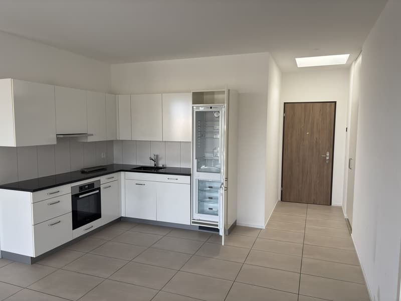 Appartement moderne 2.5 pièces, centre ville, tout équipé, 66m², balcon (1)