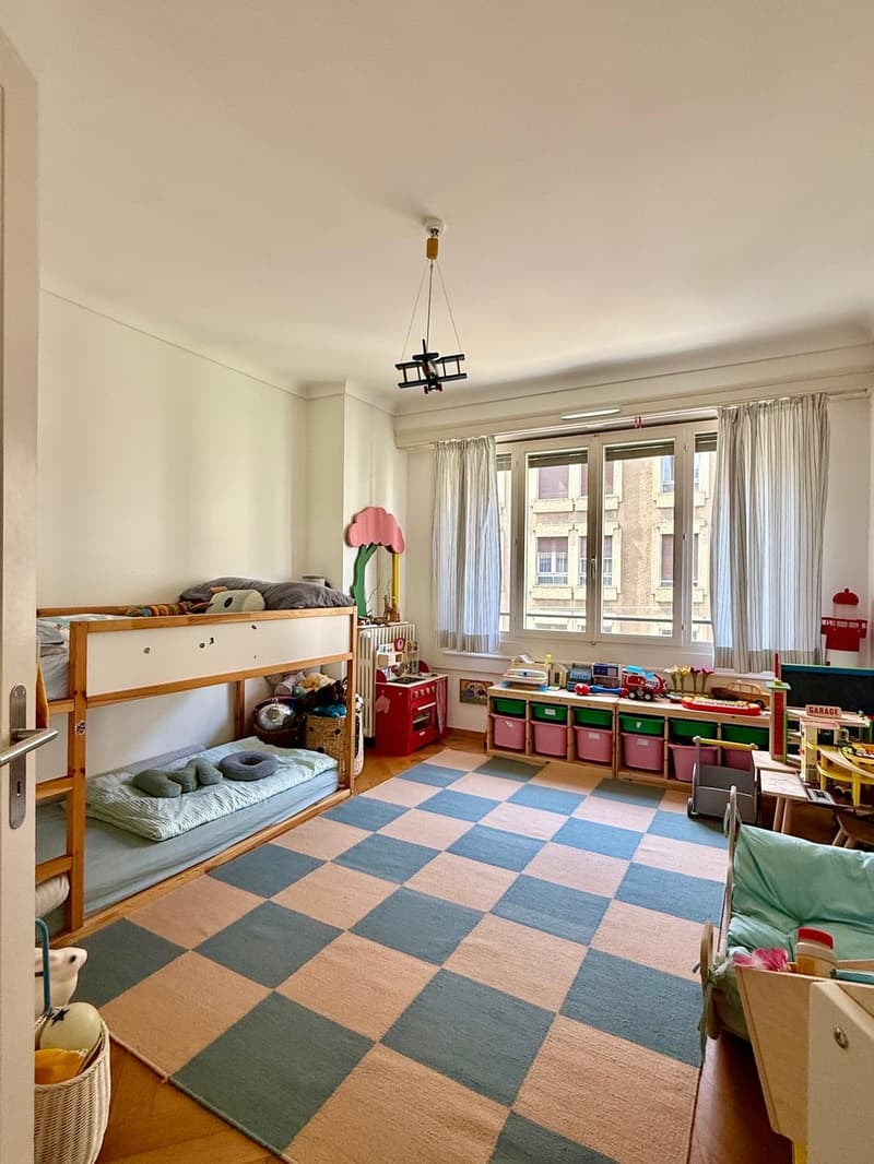 Sous-location officielle  Lumineux 6,5 pièces de 125 m²  Quartier des Philosophes, Genève (7)