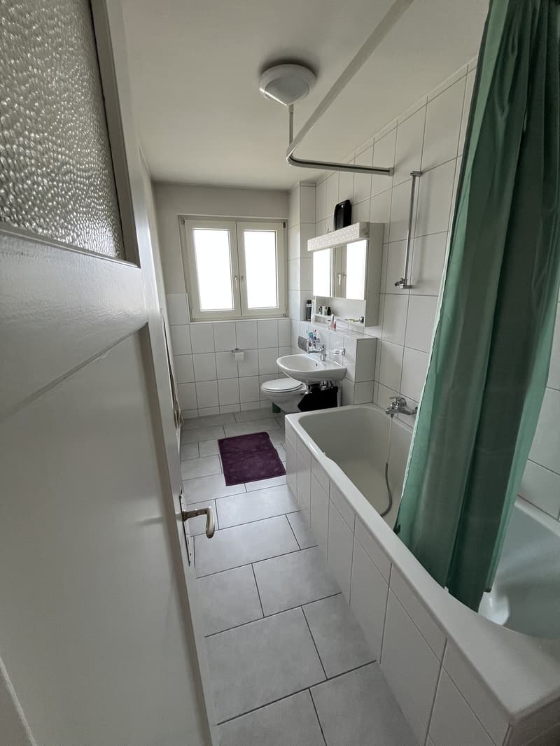 Gemütliche 4-Zimmer Wohnung mit Altbaucharme im Bifang-Quartier (7)