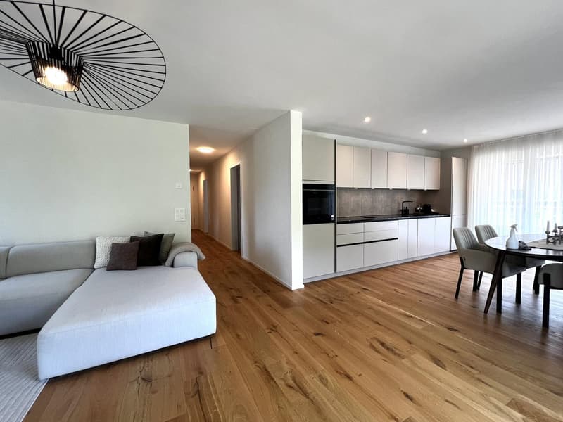 "Moderne 4.5-Zimmer-Neubauwohnung mit Balkon und schöner Aussicht in Wölflinswil" (2)