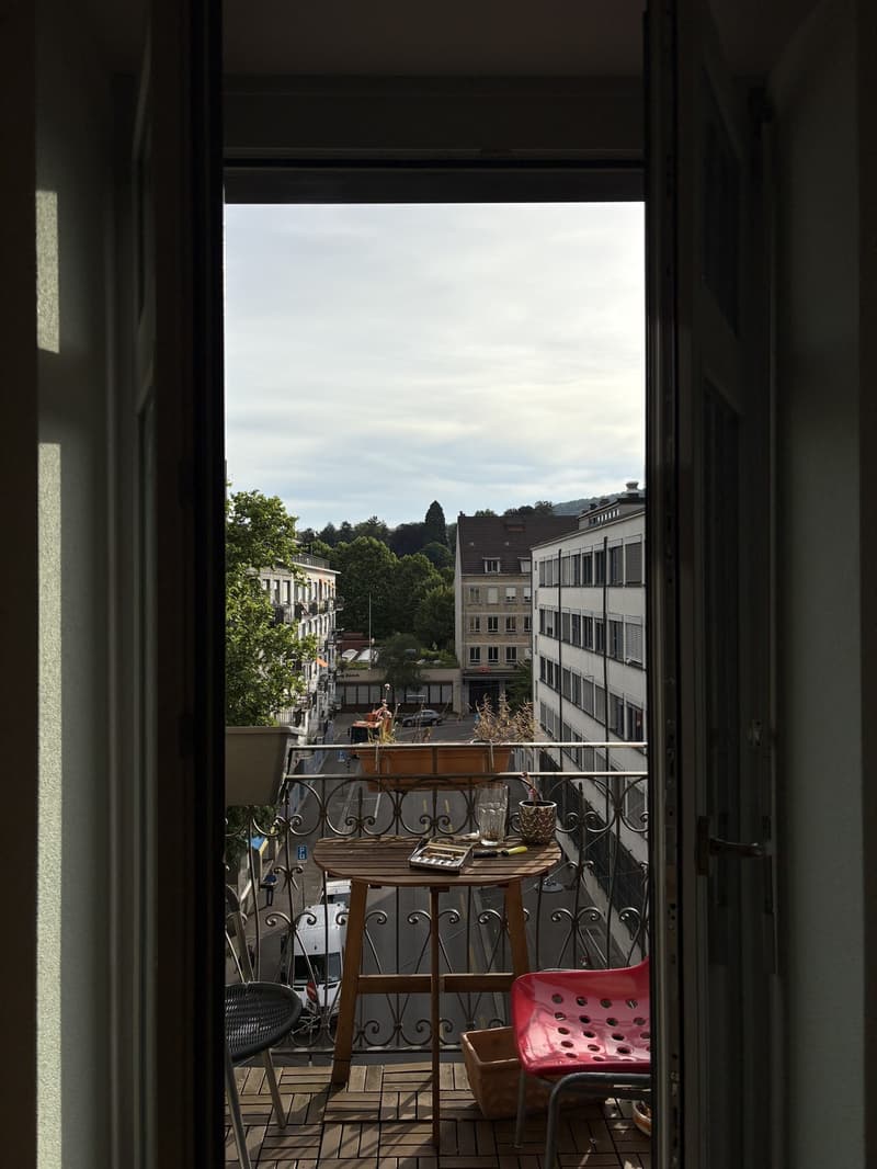 Befristet, Zimmer in 4er WG zu vermieten, Kreis 5 (6)