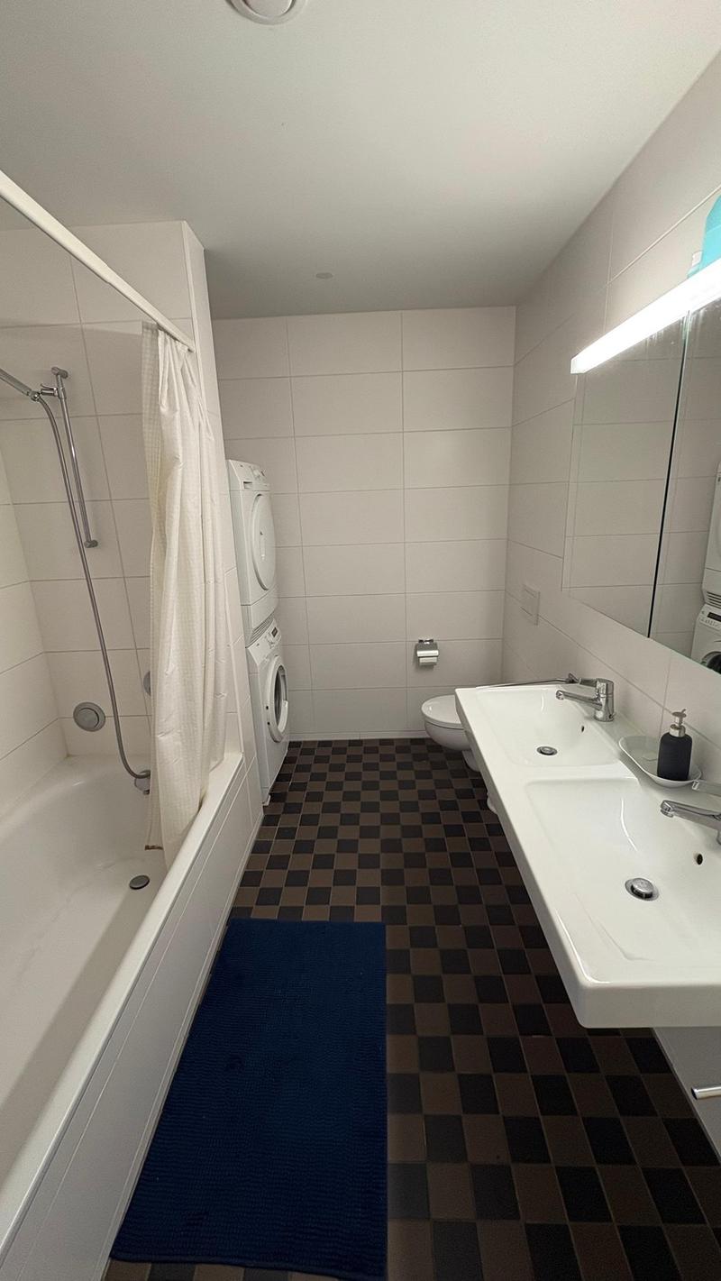Room in shared apartment, Turbinenstrasse 31 (11)