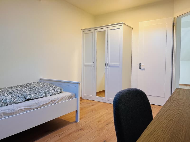 Möbliertes Zimmer in gepflegter 5er WG (2)