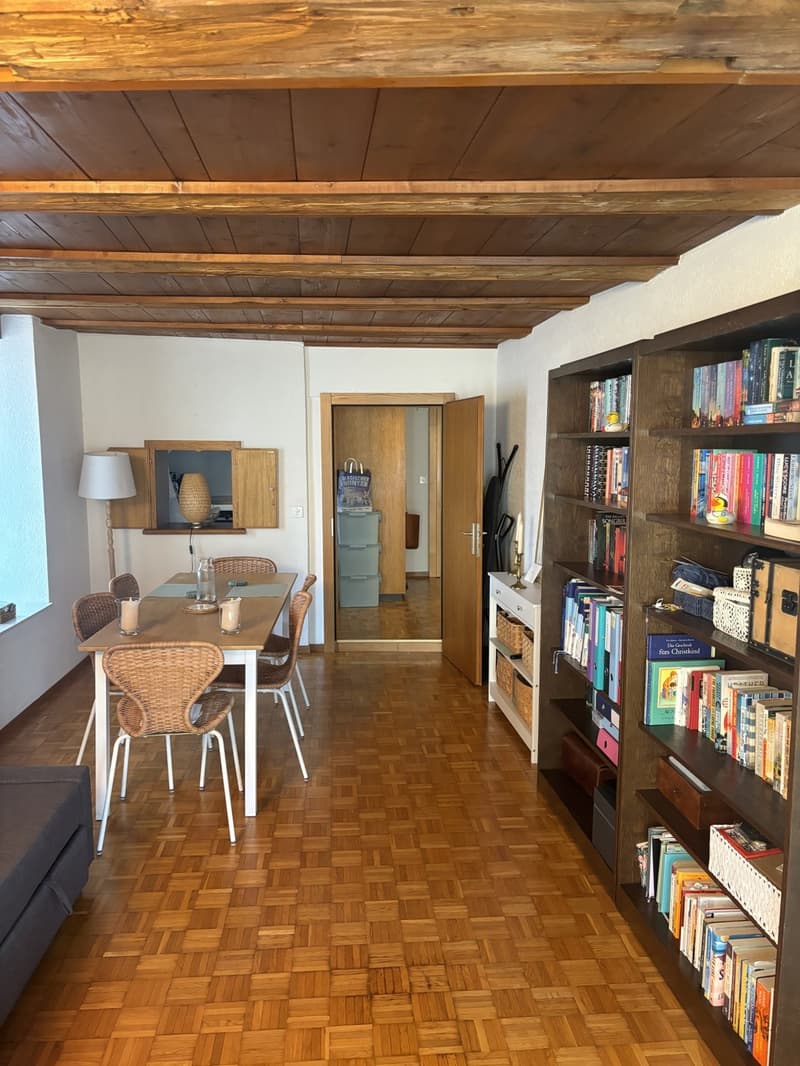 Appartement charmant et calme en basse-ville avec balcon privé et jardin commun (3)