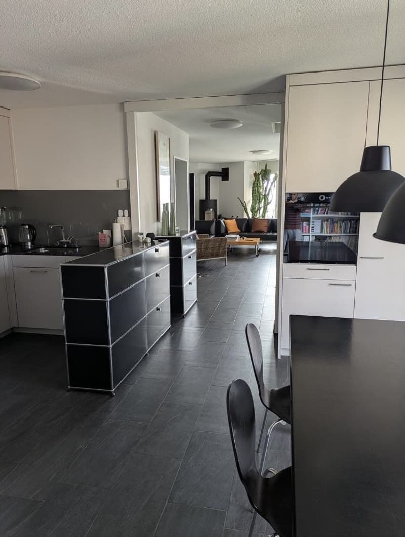 Blick Esszimmer zu Wohnzimmer (mittlere Etage)