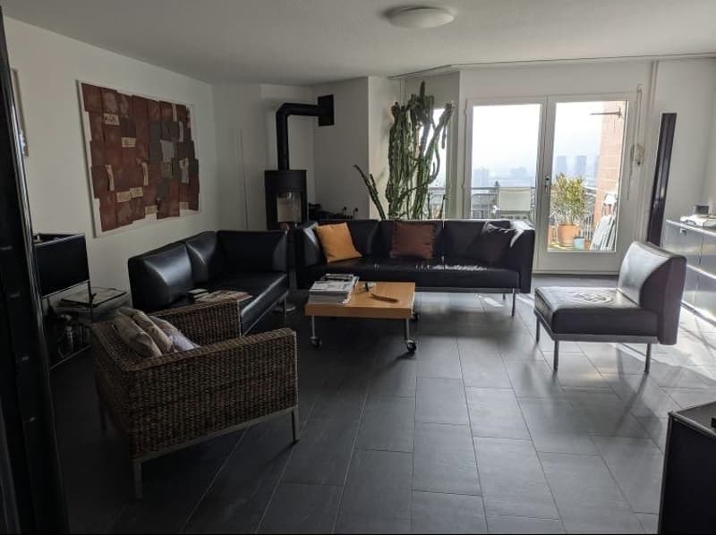 Wohnzimmer (mittlere Etage)