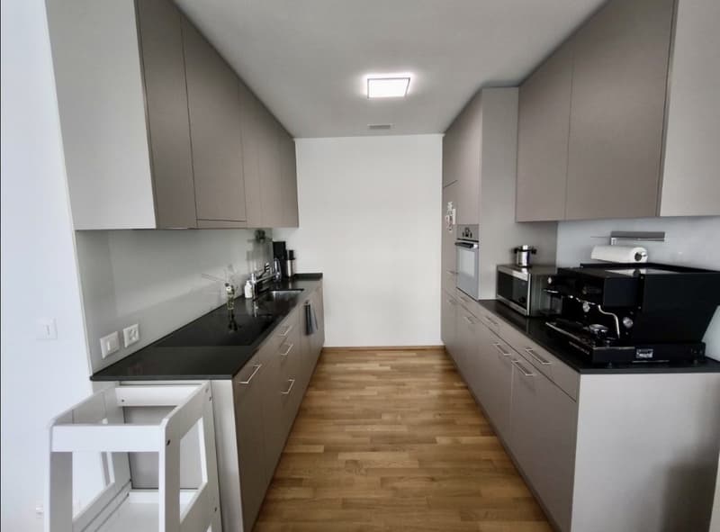 Möblierte 4.5-Zimmer-Wohnung in Bülach (20min von Zürich HB) (2)