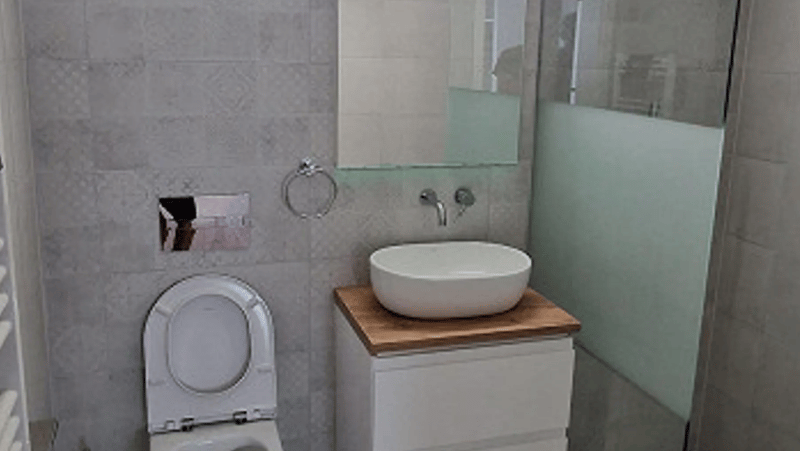 2.5-Zimmer rennovierte Altbau Wohnung (4)