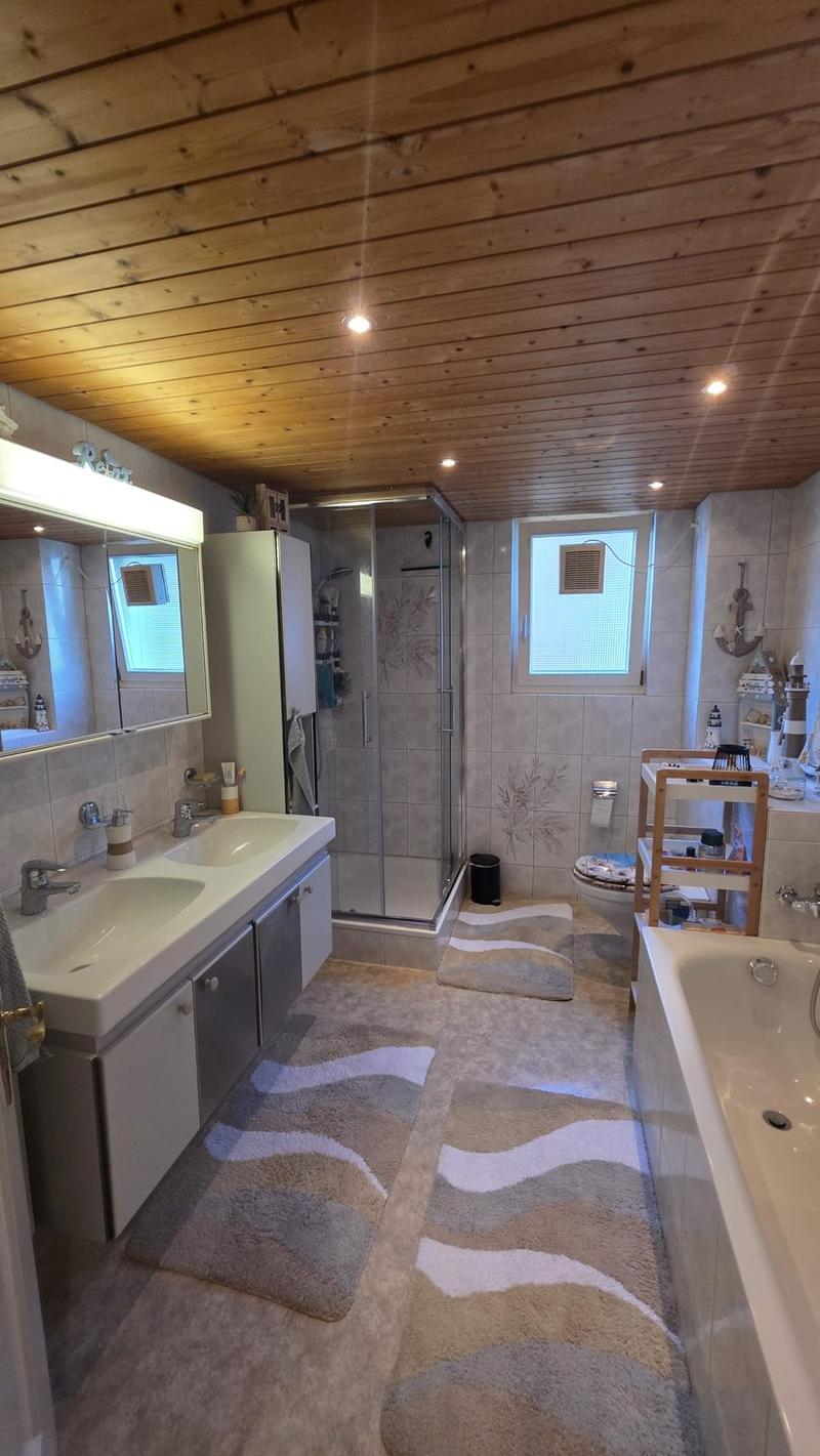 Nachmieter gesucht für Traumhafte 5.5-Zimmer-Wohnung mit grossem Garten in Bargen (SH) (9)