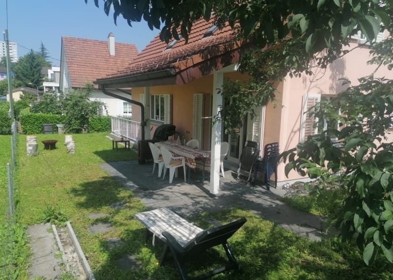 WG Zimmer in Einfamilienhaus mit Garten (2)