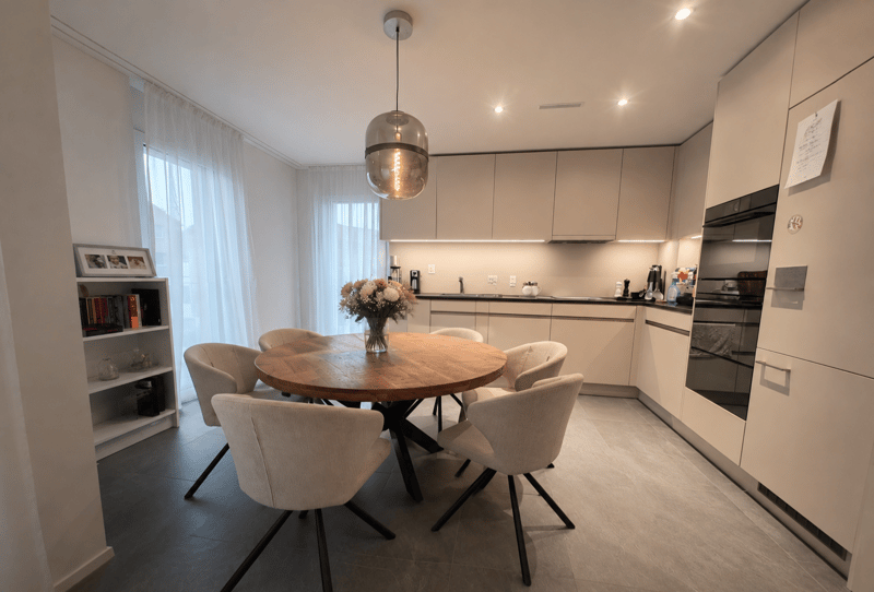 Moderne 4.5-Zimmer-Wohnung im Eigentumsstandard (2)